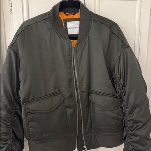 Beyond Yoga Women’s
Dark Green Bomber Jacket